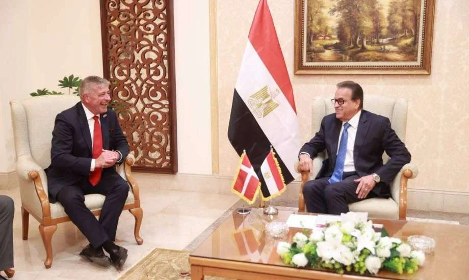 وزير الصحة المصري يناقش مع السفير الدنماركي فرص تعزيز التعاون في القطاع الصحي