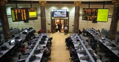 البورصة المصرية: انتعاش العقارات والمقاولات وسط تراجع ملحوظ في قطاع الأغذية