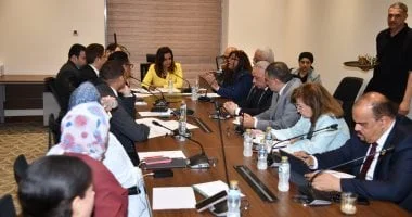 لجنة السياحة بمجلس النواب تناقش تحديات موسم الحج الأخير وتطالب بتحسين الخدمات للحجاج المصريين