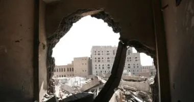 المبعوث الأممي يثمن اتفاق الإفراج عن 1600 محتجز في اليمن كخطوة تاريخية نحو السلام