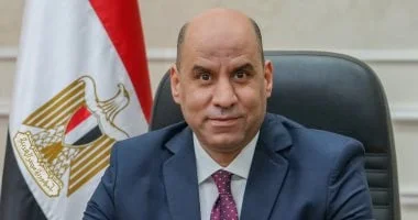 7781 فرصة عمل جديدة في 11 محافظة: وزارة العمل تعزز التشغيل للشباب عبر 49 شركة خاصة