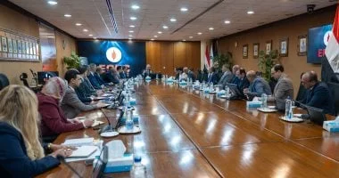 ارتفاع إنتاج النفط المصري إلى 540 ألف برميل يوميًا: وزير البترول يستعرض إنجازات القطاع وخطط المستقبل