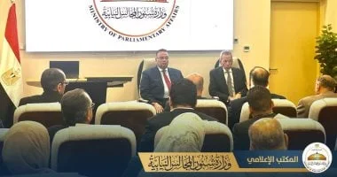 وزير شئون المجالس النيابية يعزز كفاءة الاتصال السياسي لتعزيز التعاون بين السلطتين