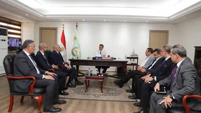 وزير الزراعة يكشف عن مشروعات إنتاجية جديدة لدعم دخل المزارعين وتعزيز فرص العمل في القرى المصرية