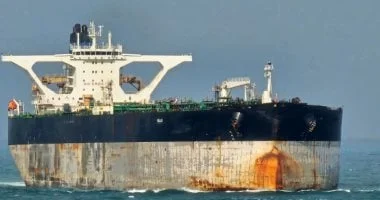 بلومبيرج: الولايات المتحدة تقترب من منح إعفاءات لاستئناف صادرات النفط الإيراني