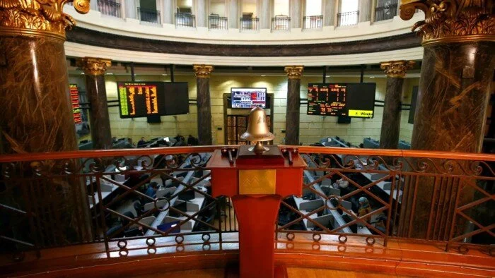 البورصة المصرية تواصل انتعاشها في منتصف تعاملات الأربعاء بدعم من المستثمرين المحليين
