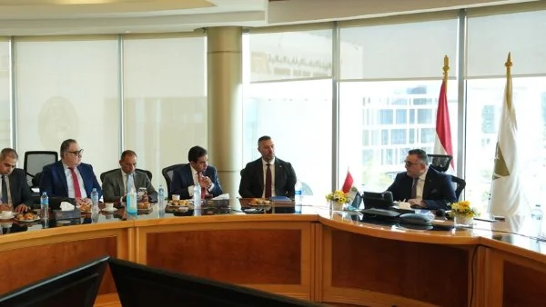 اجتماع رفيع المستوى بين رئيس البورصة المصرية والجمعية المصرية لإدارة الاستثمار لتطوير الأدوات المالية وتعزيز جاذبية السوق