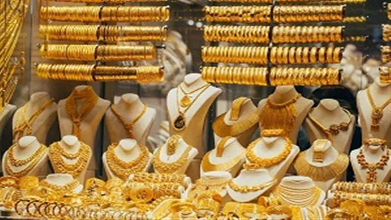 أسعار الذهب في مصر تتراجع والعيار 21 يفقد بريقه.. ما هي الأسباب وراء هذا الانخفاض؟