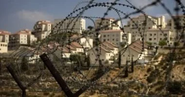 حماس تستنكر إحراق مسجد في رام الله وتدعو لتصعيد المقاومة في الضفة الغربية