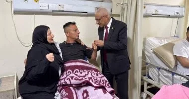 محافظ شمال سيناء يزور الجرحى الفلسطينيين في مستشفى العريش ويؤكد دعم الدولة المستمر