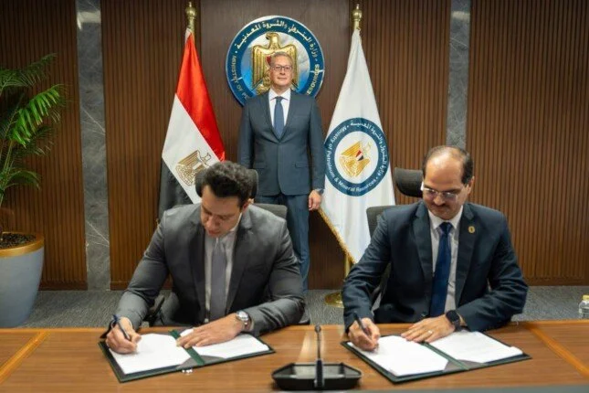توقيع اتفاقية استراتيجية جديدة بين وزارة البترول وشركة هاربور إنرجي لتعزيز استثمارات الغاز الطبيعي في مصر