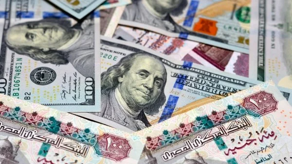 الجنيه المصري يتصدر العملات العالمية بعد تراجع الدولار إلى أقل من 50 جنيهاً بفضل الاتفاق الأمريكي الإيراني