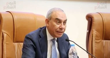 السفير علاء يوسف: الخطاب الوسطي درع المجتمعات ضد التطرف والشائعات
