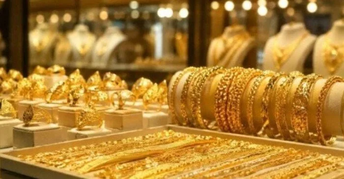 استقرار أسعار الذهب في مصر اليوم: عيار 21 يسجل 6150 جنيهًا وسط ترقب المستثمرين