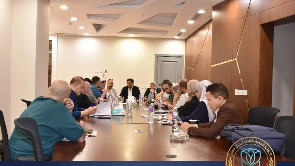 نقابة أطباء الأسنان تطلق حزمة خدمات جديدة لتعزيز التواصل ودعم الأطباء العاملين بالخارج