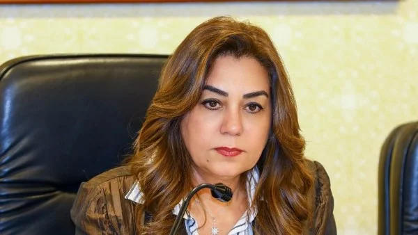 وزيرة التنمية المحلية تتابع صحة رئيسة الوحدة القروية المصابة خلال إزالة التعديات في كفر الشيخ