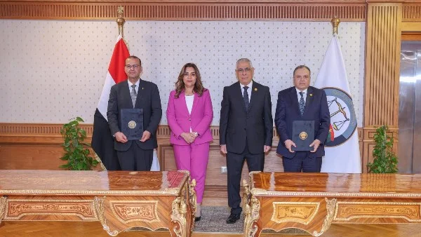 تسليم 52 قطعة أرض للوزارة: خطوة جديدة نحو تعزيز التعاون بين التنمية المحلية والنيابة العامة