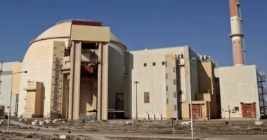 روسيا تؤكد التزامها بمشروع محطة بوشهر النووية في إيران رغم التحديات المالية