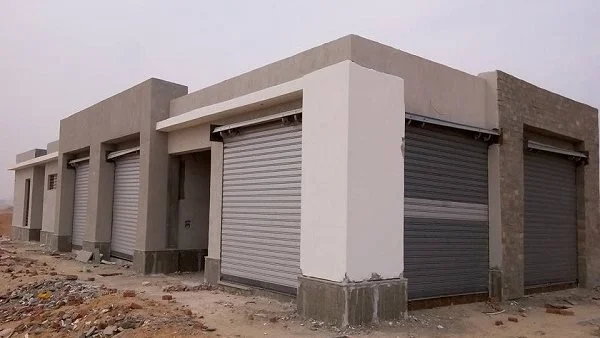 فرص استثمارية واعدة: مزاد علني لطرح 30 وحدة تجارية في مواقع استراتيجية