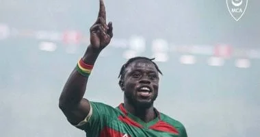 الأهلي المصري يستهدف مهاجم مولودية الجزائر لتعزيز خط الهجوم في الصيف المقبل
