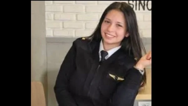وفاة الطالبة منار أشرف متأثرة بإصاباتها في حادث طائرة تدريب بمطار أكتوبر