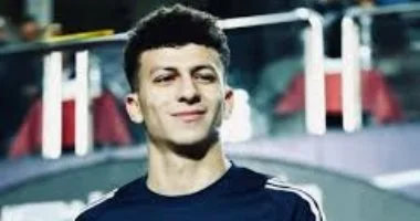 مفاوضات ساخنة بين الأهلي وإنبي بشأن انتقال علي محمود: تفاصيل مالية وشروط إضافية