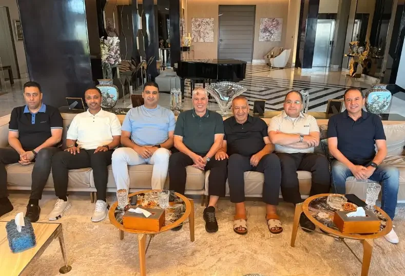 تجمع ودي يجسد روح الوحدة بين كامل أبو علي وشوبير ونواب بورسعيد في مبادرة «كلنا واحد