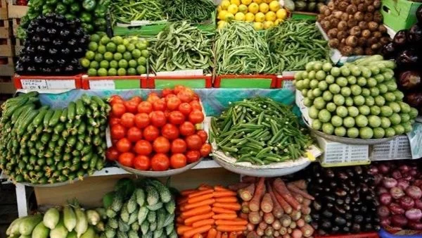أسعار الخضروات في مصر: الطماطم تهبط إلى 21 جنيهًا والبطاطس تسجل 14 جنيهًا في تراجع ملحوظ