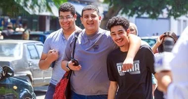 استعد لامتحان الرياضيات البحتة: 10 أسئلة هامة لطلاب الثانوية العامة 2026