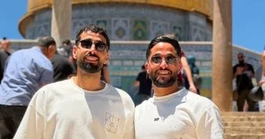 عدي الدباغ يشارك لحظة مميزة أمام قبة الصخرة في القدس عبر إنستجرام