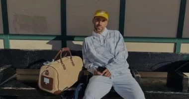 خوان بيزيرا يلقب عبد الله السعيد بـ "Daddy" في مزحة ودية تعكس أجواء الزمالك الأسرية