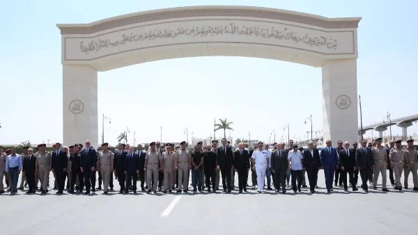 وزير الدفاع يتقدم جنازة الفريق يوسف عفيفي أحد أبطال حرب أكتوبر بحضور رسمي رفيع