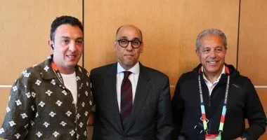 سفير مصر في كندا يرحب ببعثة الفراعنة في فانكوفر استعداداً لمواجهة نيوزيلندا في كأس العالم 2026
