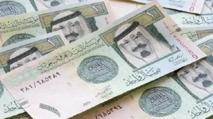 تراجع ملحوظ لسعر الريال السعودي في البنوك المصرية ليسجل 13.25 جنيه