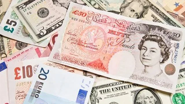 استقرار ملحوظ في أسعار العملات الأجنبية: الدولار عند 49.8 جنيه والإسترليني يسجل 66.8 جنيه