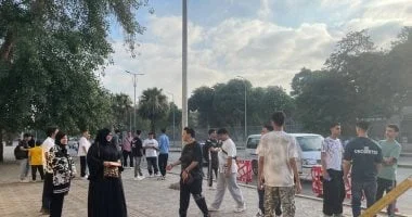 طلاب الثانوية بالجيزة يتوافدون على اللجان لأداء امتحانات نهاية العام وسط أجواء من الترقب والدعم الأسري