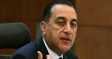 مدبولي يستعرض تاريخ الجمعية الجغرافية المصرية خلال جولة تفقدية في القاهرة