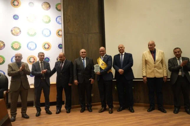 نائب وزير المالية يكرم الأمهات المثاليات والموظفين المتميزين في خطوة لتعزيز ثقافة التقدير والتحفيز