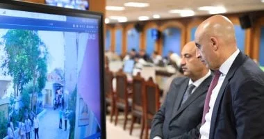 وزير التعليم يضمن انضباط امتحانات الثانوية العامة من غرفة العمليات المركزية