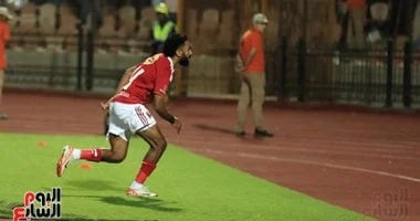 الأهلي يعلن رسميًا تجديد عقد حسين الشحات لمدة موسمين لتعزيز صفوف الفريق