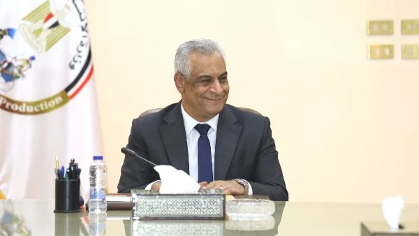 جمبلاط يستقبل وفد "بونجسان" الكورية الجنوبية لاستكشاف فرص الشراكة في توطين التكنولوجيا الدفاعية بمصر