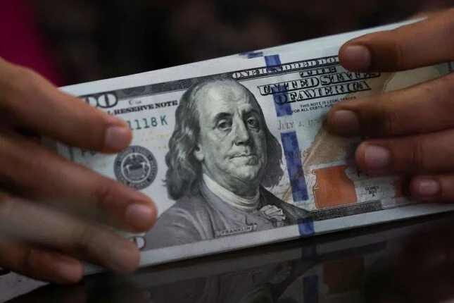 استقرار سعر الدولار أمام الجنيه المصري في ختام تعاملات الأحد 21 يونيو 2026: تفاصيل الأسعار في البنوك
