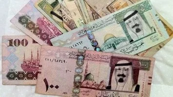 تحديثات سعر الريال السعودي في مصر: استقرار دون 14 جنيهاً وسط تقلبات السوق