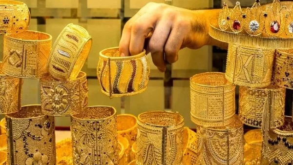 تراجع ملحوظ في أسعار الذهب بالإمارات: عيار 24 يسجل 500.7 درهم