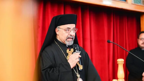 البطريرك الأنبا إبراهيم إسحق يقود قداس جناز القمص أنطونيوس غطاس في كاتدرائية القيامة بالإسكندرية