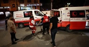 إصابة طفل فلسطيني برصاص مستوطنين في الخليل: تصاعد العنف في الضفة الغربية