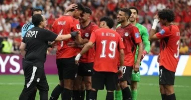 سفير الإمارات يُهنئ مصر بفوزها في المونديال: أداء يُجسد عزيمة الفراعنة وإصرارهم على الانتصار
