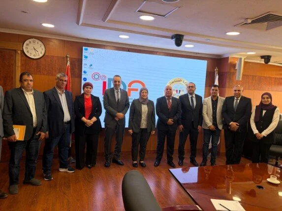 غرفة الأخشاب تدعو الحكومة لتدخل عاجل لدعم صناعة الأثاث وضبط استيراد المواد الخام