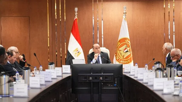 76.4 مليون جنيه إعانات طوارئ لـ12 ألف عامل في منشآت متعثرة: جهود الحكومة لتعزيز الحماية الاجتماعية
