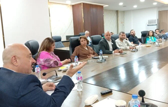 شعبة الكرتون تكشف عن تحديات العمالة وارتفاع أسعار الدشت وتخطط للتوسع في الطاقة الشمسية